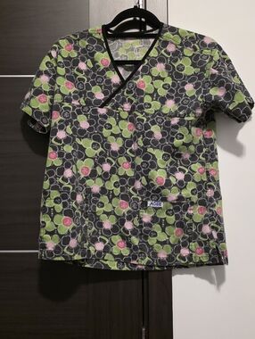 Black Floral M MOBB scrubs